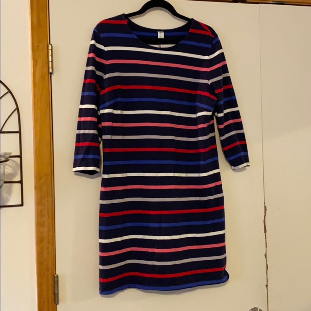 Sweater-like dress!